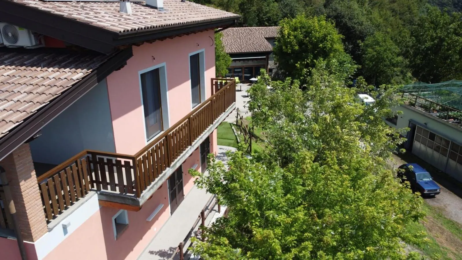 Agriturismo Cascina Lert Villa Marone Farm stay